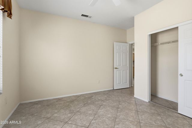 15750 W LINKSVIEW Drive, Surprise, AZ 85374