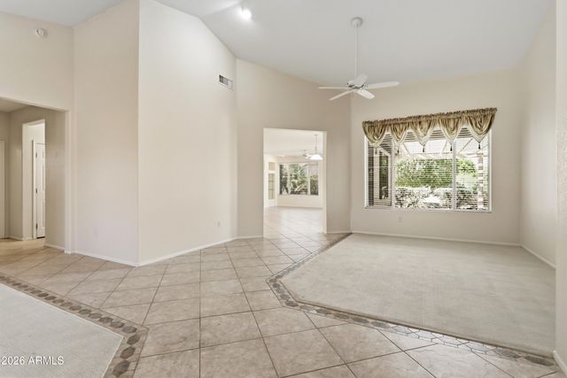 15750 W LINKSVIEW Drive, Surprise, AZ 85374