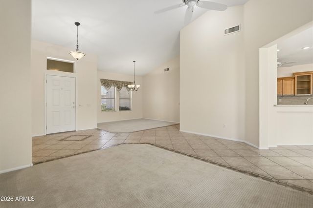 15750 W LINKSVIEW Drive, Surprise, AZ 85374