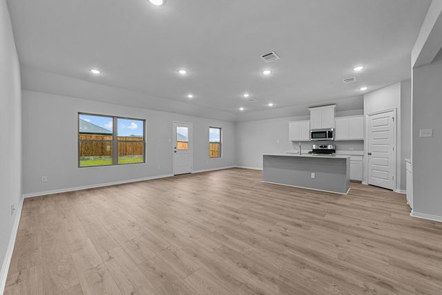 607 Forest Haven Drive, Van Alstyne, TX 75495