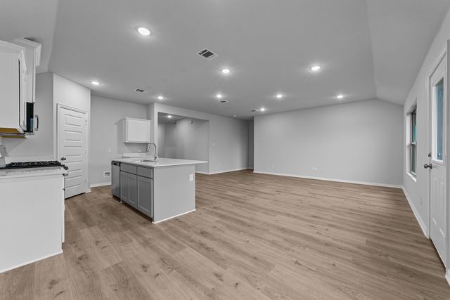 607 Forest Haven Drive, Van Alstyne, TX 75495