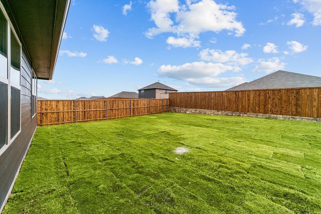 607 Forest Haven Drive, Van Alstyne, TX 75495