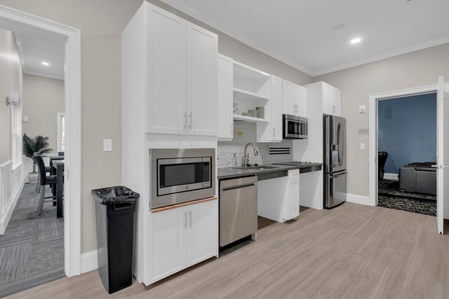 320 Middlesex E304, Medford, MA 02155