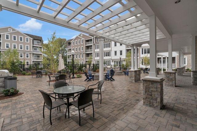 320 Middlesex E304, Medford, MA 02155