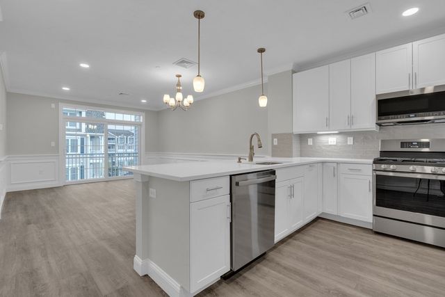 320 Middlesex E304, Medford, MA 02155