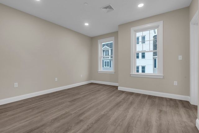 320 Middlesex E304, Medford, MA 02155