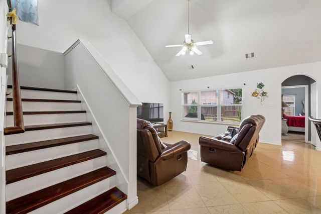 1006 Cove Crest Trail, Fresno, TX 77545