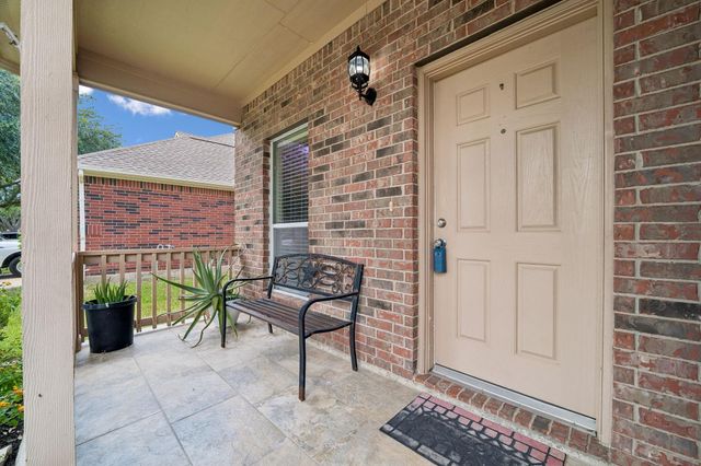 1006 Cove Crest Trail, Fresno, TX 77545