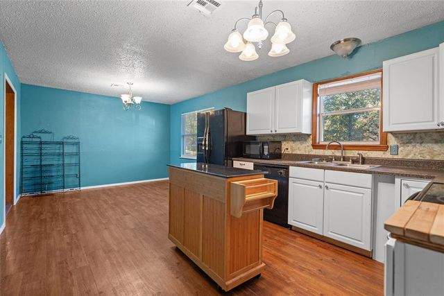 2393 Masters Road, Sulphur, OK 73086