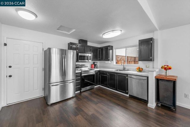 288 Cashew Ln, Oakley, CA 94561