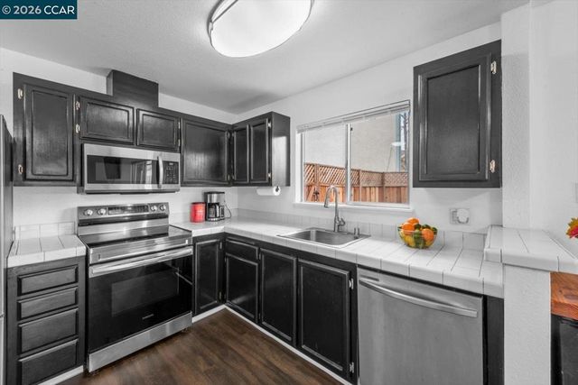 288 Cashew Ln, Oakley, CA 94561