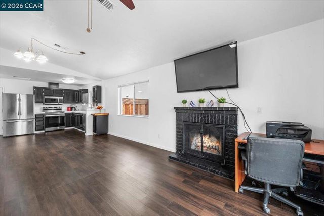 288 Cashew Ln, Oakley, CA 94561