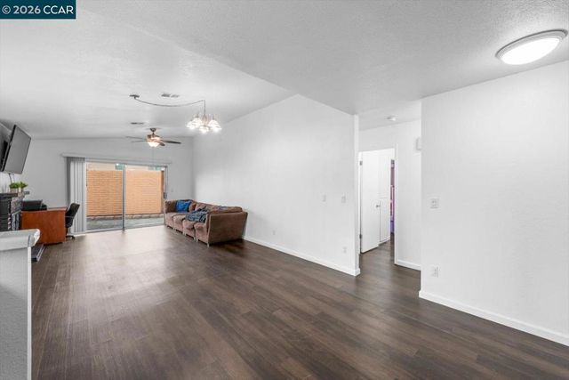 288 Cashew Ln, Oakley, CA 94561