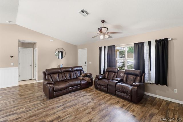 3220 E Rogers Street, Inverness, FL 34453