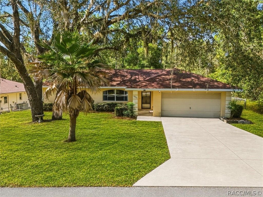 3220 E Rogers Street, Inverness, FL 34453