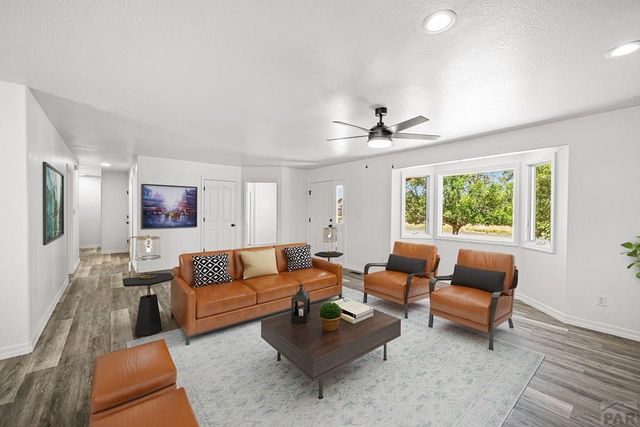 963 S Bayonne Dr, Pueblo West, CO 81007