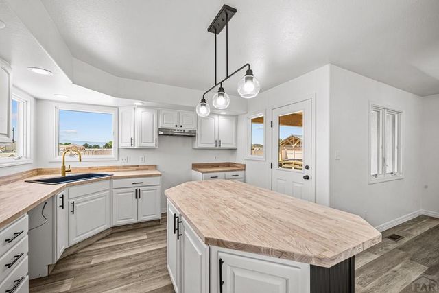 963 S Bayonne Dr, Pueblo West, CO 81007