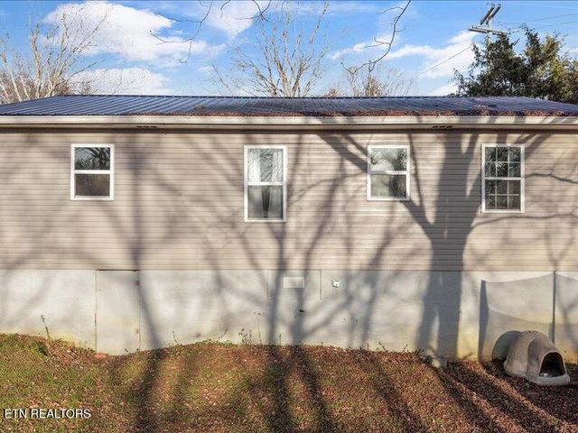 307 N Niota Rd, Englewood, TN 37329