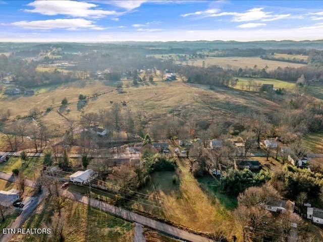 307 N Niota Rd, Englewood, TN 37329