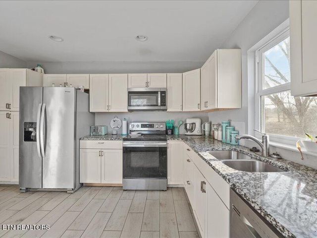 307 N Niota Rd, Englewood, TN 37329