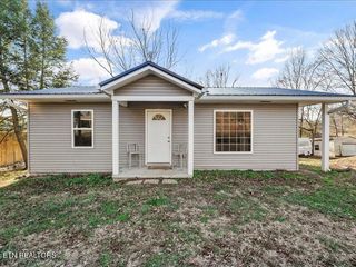 307 N Niota Rd, Englewood, TN 37329