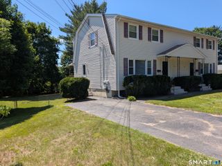 124 Spring Lake Road, Waterbury, CT 06706