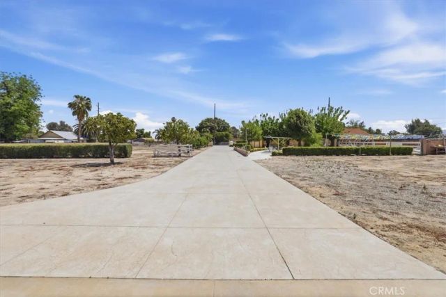 1155 N Lyon, Hemet, CA 92543