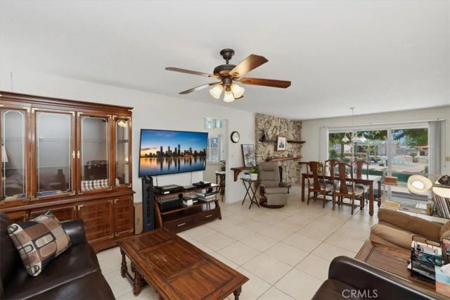 1155 N Lyon, Hemet, CA 92543