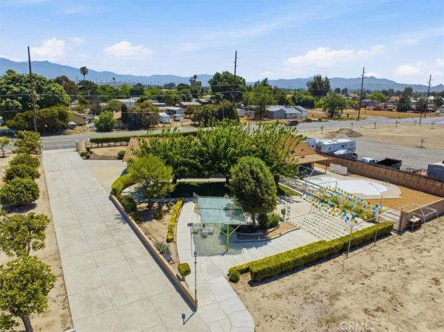 1155 N Lyon, Hemet, CA 92543
