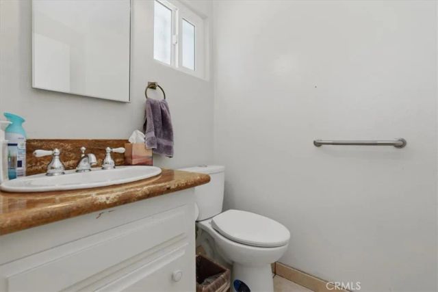 1155 N Lyon, Hemet, CA 92543