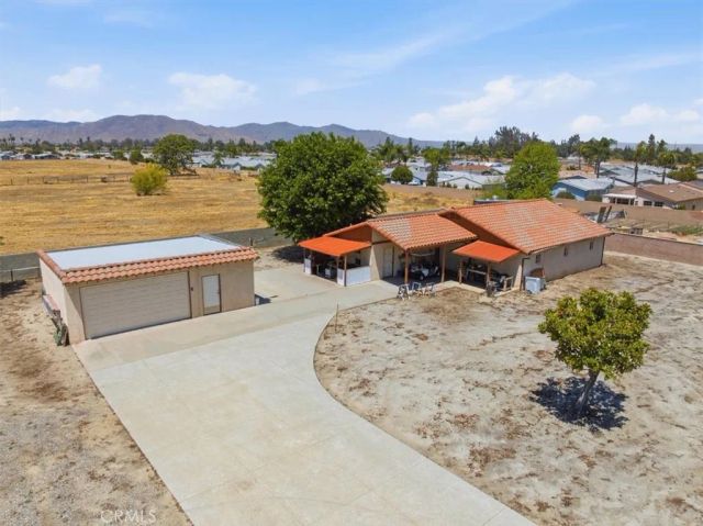 1155 N Lyon, Hemet, CA 92543