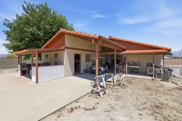 1155 N Lyon, Hemet, CA 92543