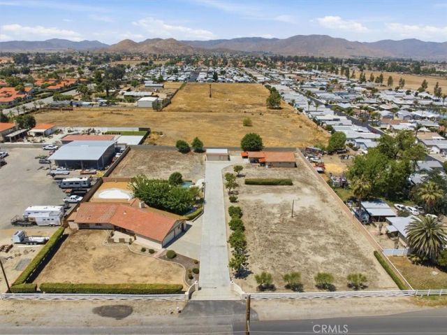 1155 N Lyon, Hemet, CA 92543