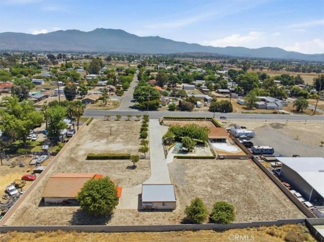 1155 N Lyon, Hemet, CA 92543