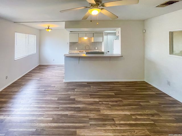 1001 Avenue B, Beeville, TX 78102