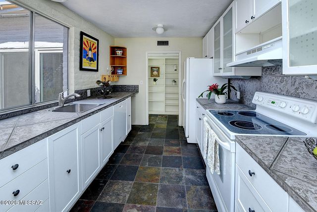 719 W LAS LOMITAS Road, Tucson, AZ 85704