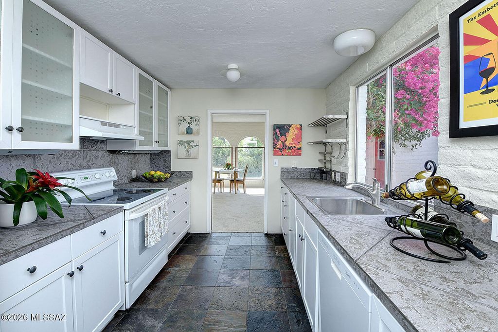 719 W LAS LOMITAS Road, Tucson, AZ 85704
