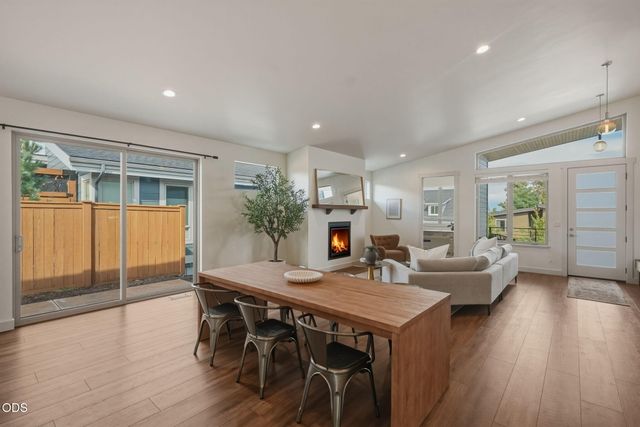 63108 NE Iner Loop, Bend, OR 97701