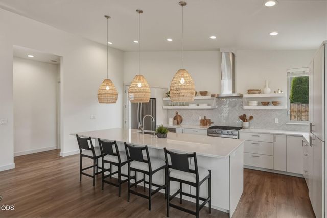 63108 NE Iner Loop, Bend, OR 97701