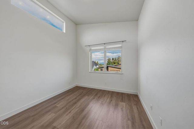 63108 NE Iner Loop, Bend, OR 97701