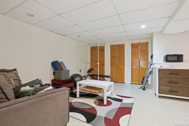 95 Monticello Drive 95, Branford, CT 06405