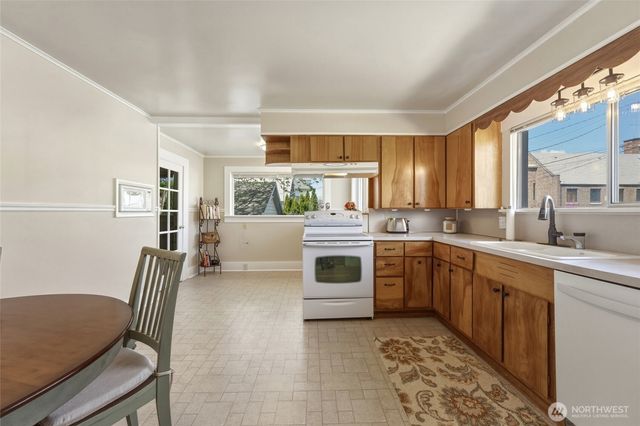 123 NW 8th Street, Pendleton, OR 97801
