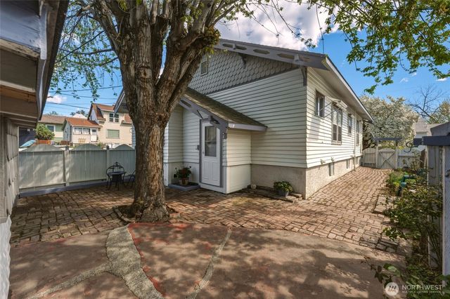 123 NW 8th Street, Pendleton, OR 97801