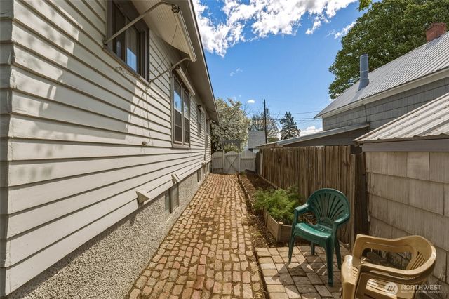 123 NW 8th Street, Pendleton, OR 97801