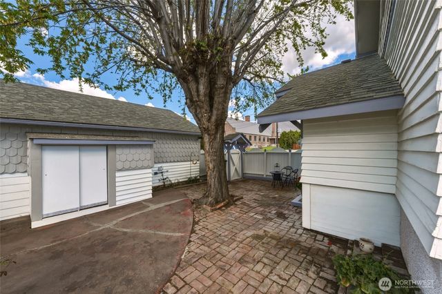 123 NW 8th Street, Pendleton, OR 97801