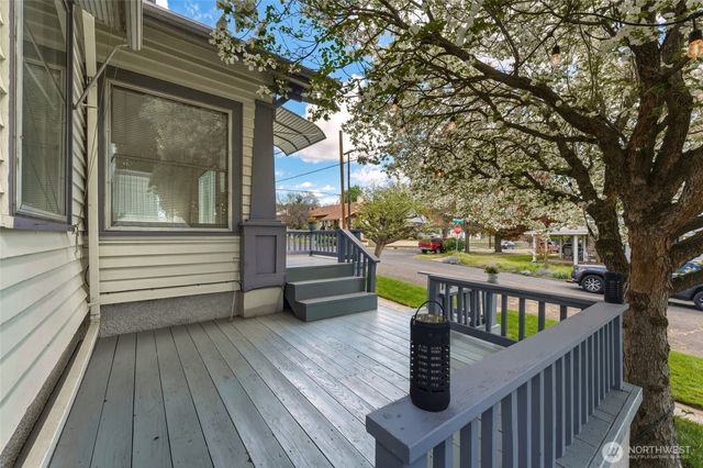 123 NW 8th Street, Pendleton, OR 97801