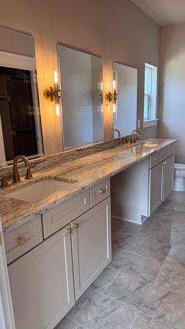 30821 Lower Ridge Drive, New Boston, MI 48164