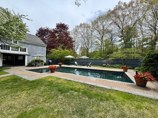 58 Osgood St, North Andover, MA 01845