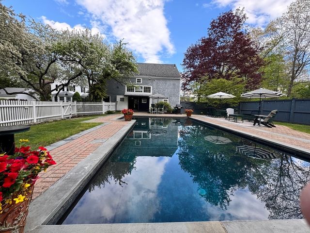 58 Osgood St, North Andover, MA 01845