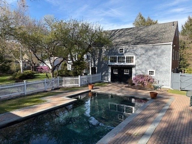 58 Osgood St, North Andover, MA 01845